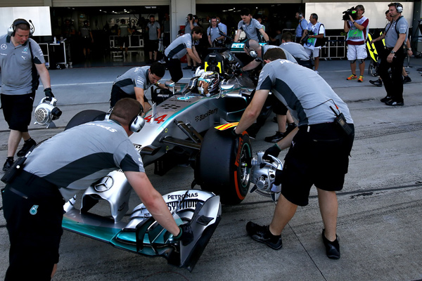 F1 VN Japana - Hamilton pobednik, Bianchi povređen!