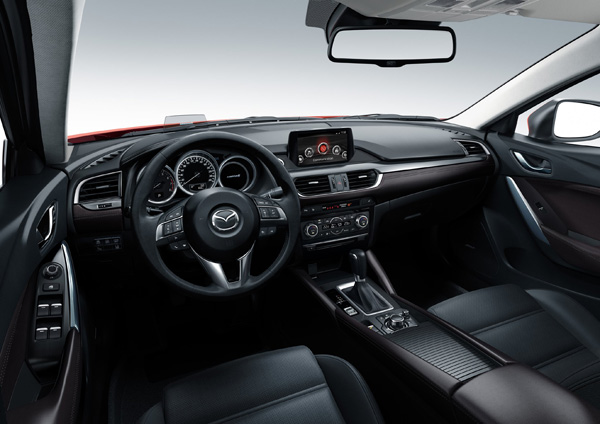 Mazda u Los Anđelesu predstavlja svoj novi SUV i MX-5