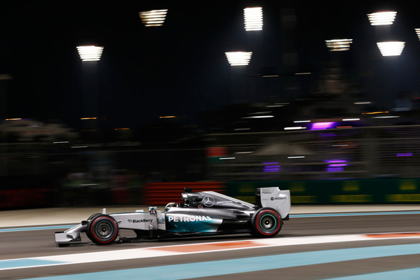 F1 VN Abu Dhabija - Rosberg ima pole poziciju, Hamilton kaparisao titulu