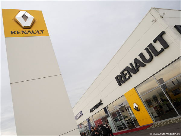 Renault predstavlja novi koncept prodajne službe u Srbiji + FOTO
