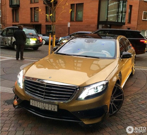 Zlatni Mercedes-Benz S63 AMG by Brabus snimljen u Londonu (foto)