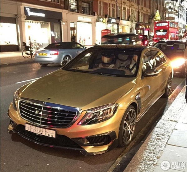 Zlatni Mercedes-Benz S63 AMG by Brabus snimljen u Londonu (foto)