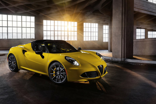 Svetska premijera: Novi 2015 Alfa Romeo 4C Spider