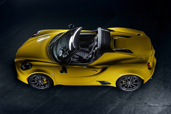 Svetska premijera: Novi 2015 Alfa Romeo 4C Spider