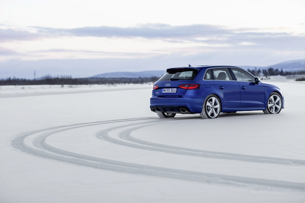 Audi RS3 Sportback (2016) na novim fotografijama + video