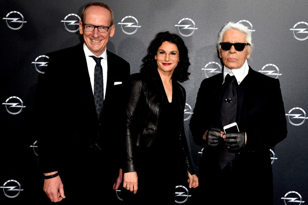 Karl Lagerfeld otvorio Opelovu izložbu „Corsa Karl and Choupette“ 