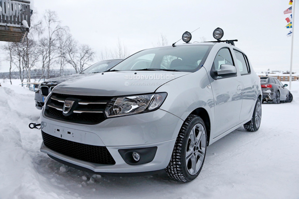 Dacia Sandero RS - špijunske fotografije