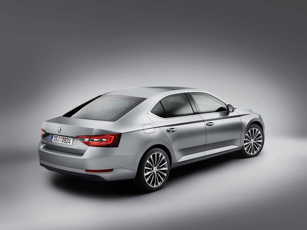 Nova Škoda Superb - najprostranija u segmentu