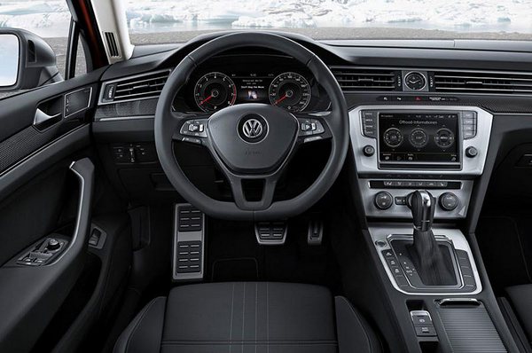 Volkswagen Passat Alltrack 2015 spreman za Ženevu