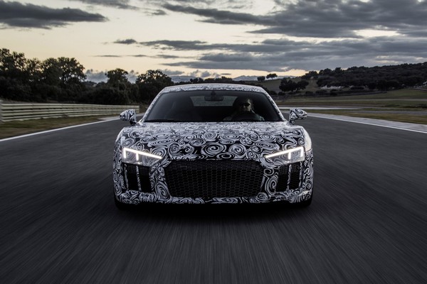 Novi Audi R8 se bliži - nove fotografije i video