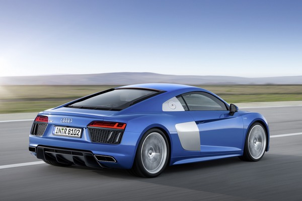 Audi R8 zvanično predstavljen - iz mesta do 200 km/h za manje od 10s