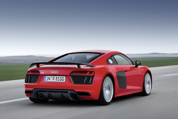 Audi R8 zvanično predstavljen - iz mesta do 200 km/h za manje od 10s