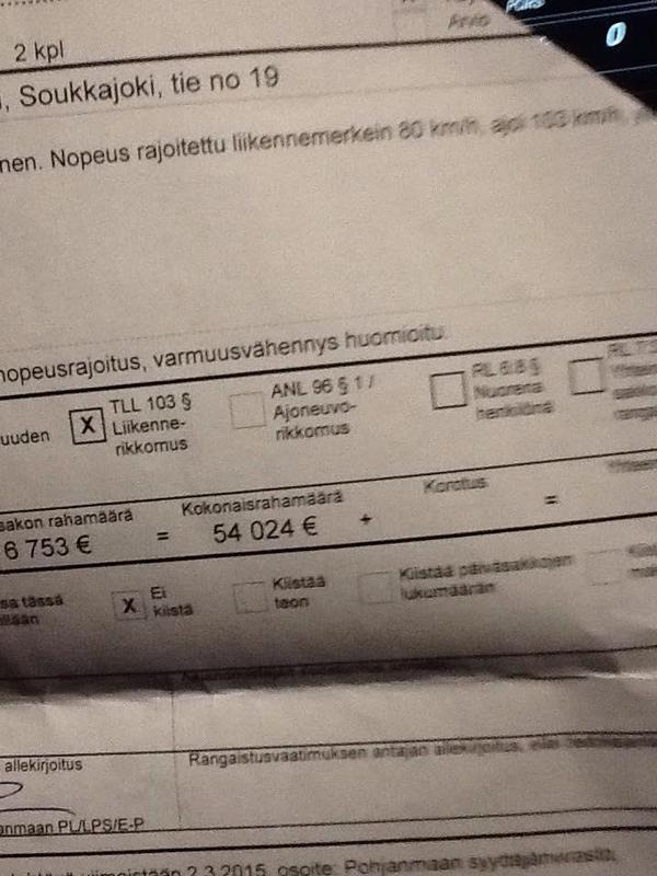 Vozač u Finskoj platio kaznu za prekoračenje brzine od 54 024 evra