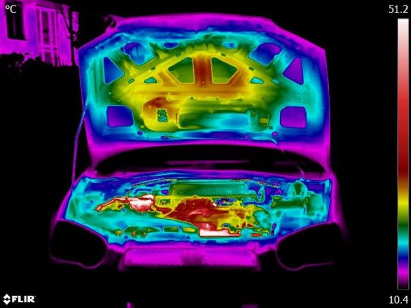Kako izgleda automobil kroz termovizijsku kameru (FOTO)
