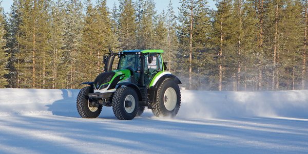 Juha Kankkunen ima novi svetski brzinski rekord u traktoru (foto+video)