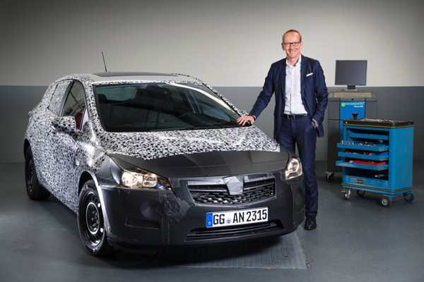 CEO Opel grupe dr Nojman, najavljuje potpuno novu generaciju Opel Astre