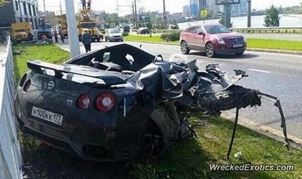 Udahnite duboko - ovo su udesi super-automobila (FOTO)