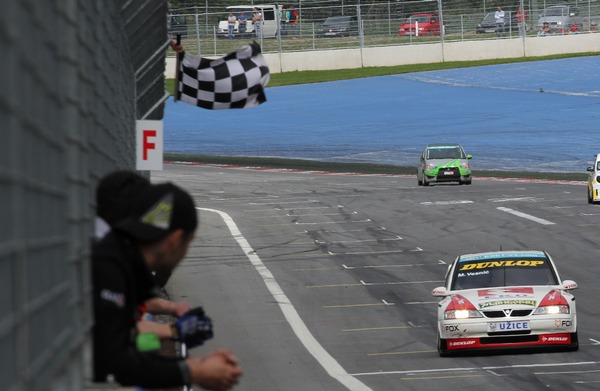 Dupla pobeda za Vesnića na RedBull ring-u