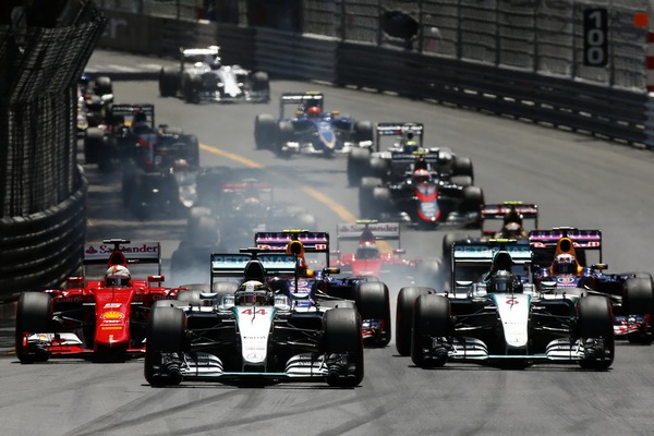F1 Monte Carlo 2015 - Mercedes poklonio pobedu Rosbergu!