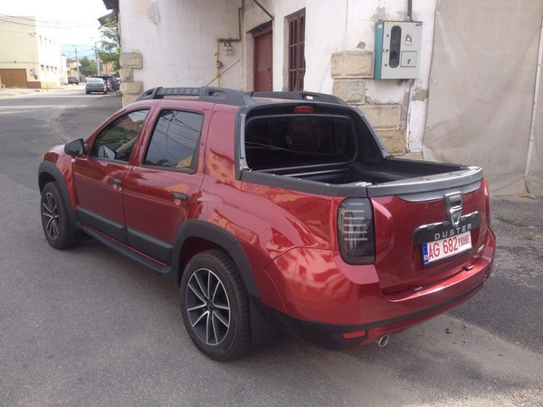 Dacia Duster pick-up snimljena bez maske - kako vam se sviđa?