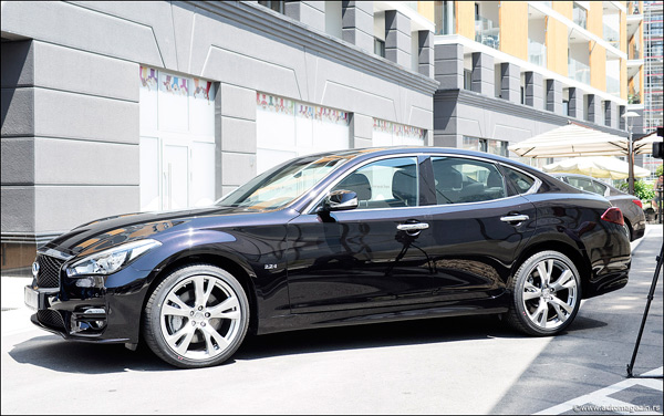 Infiniti Q70 zablistao u Srbiji