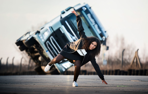 Reality Road: hrabra akrobacija na dva točka sa Volvo FH