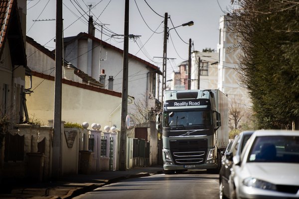Volvo Trucks - usluga pozicioniranja za vremenski uslovljen transport