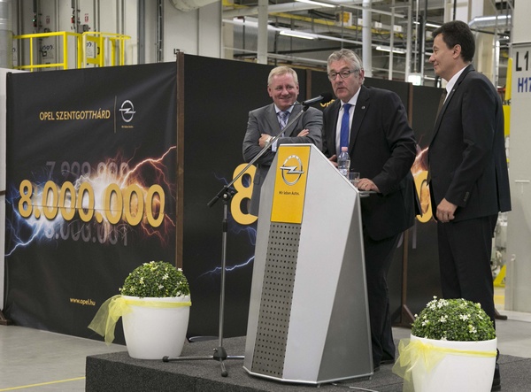 Čisto zadovoljstvo: Visokoefikasni 1.4 Turbo u novoj Astri