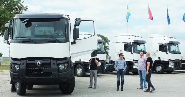Kamion godine 2015 i novi Renault K serije na Danu otvorenih vrata