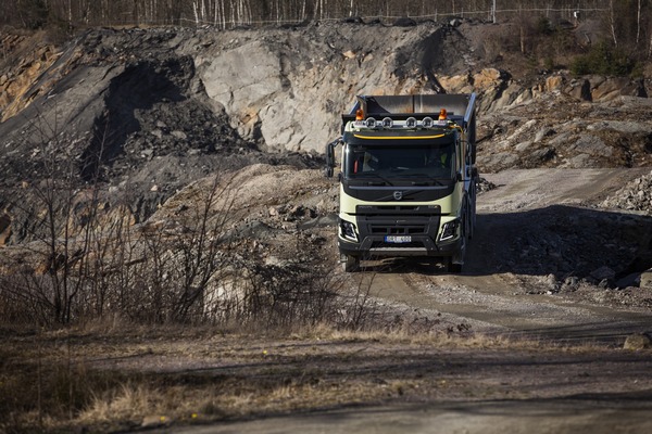 Volvo Trucks predstavlja pet novih karakteristika za teške terene