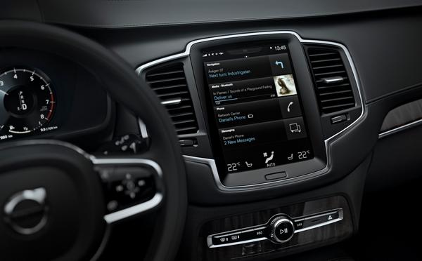 Volvo XC90 proglašen za Automobil godine 2015. u izboru Auto Express-a