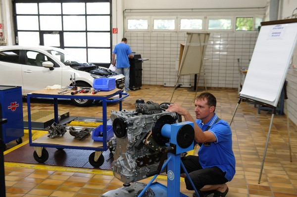 MazTech 2015 – izabrani najbolji regionalni Mazdini tehničari