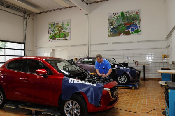 MazTech 2015 – izabrani najbolji regionalni Mazdini tehničari