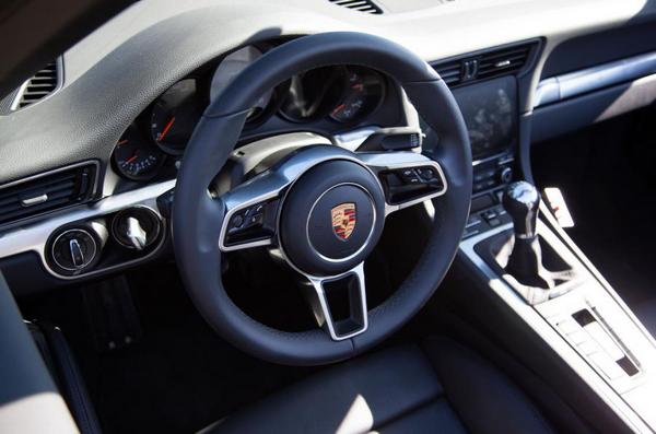 Novi Porsche 911 na testovima u Južnoj Africi (FOTO)