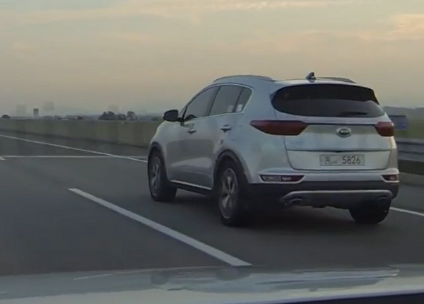 Video: Kia Sportage 2016 snimljena bez maske!