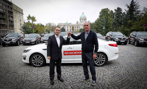 Kia Auto - Uručeni ključevi vozila za Futsal2016 u Beogradu 
