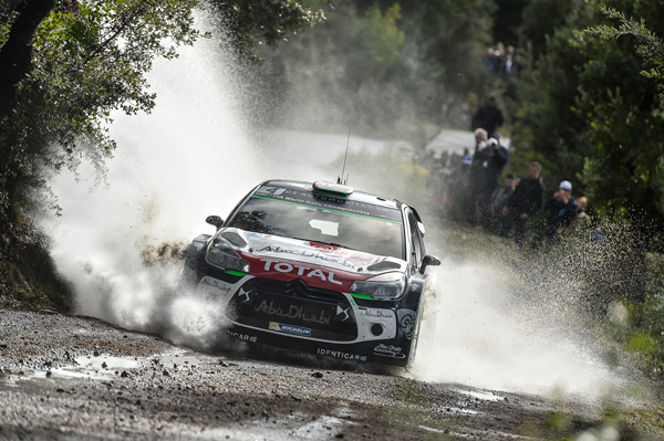 WRC - Na Korzici potop, vodi Latvala