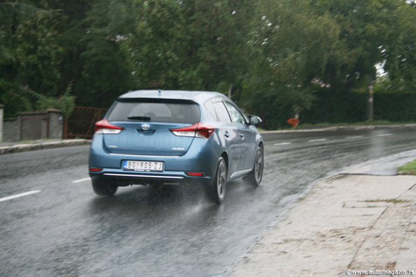 Testirali smo: Nova Toyota Auris 1.6 Valvematic