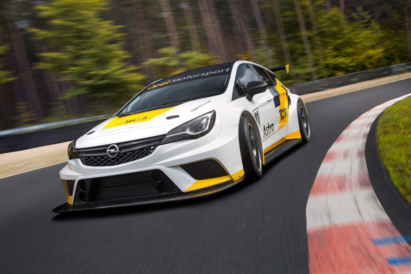 Opel Astra TCR: Predstavljen novi model za trke privatnih timova