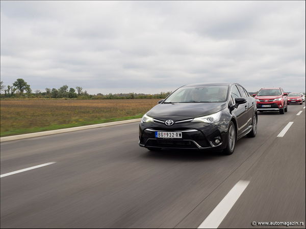 Toyota u Srbiji predstavila novi Avensis i Auris (FOTO)