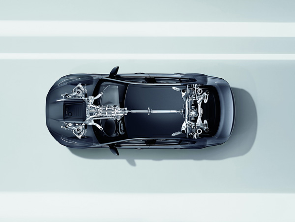 Jaguar XE dobio pogon na sve točkove (FOTO + VIDEO)