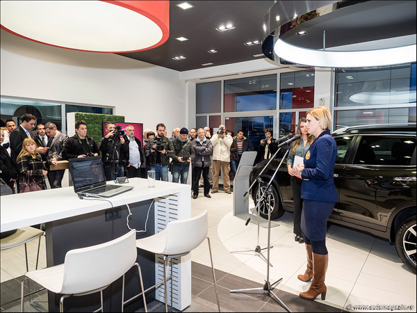 Novi koncept Nissan prodajnog salona otvoren je u Auto kući Kompresor