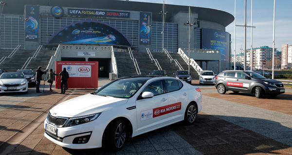 Kia: Svečana primopredaja vozila za turnir UEFA Futsal EURO Serbia 2016 