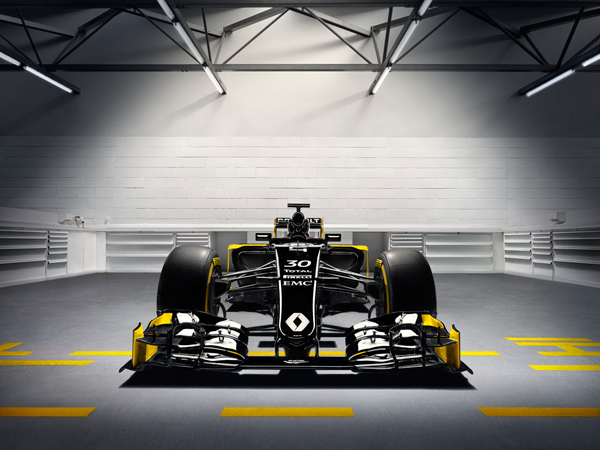 Formula 1 - Renault predstavio novi tim i bolid (FOTO+VIDEO)