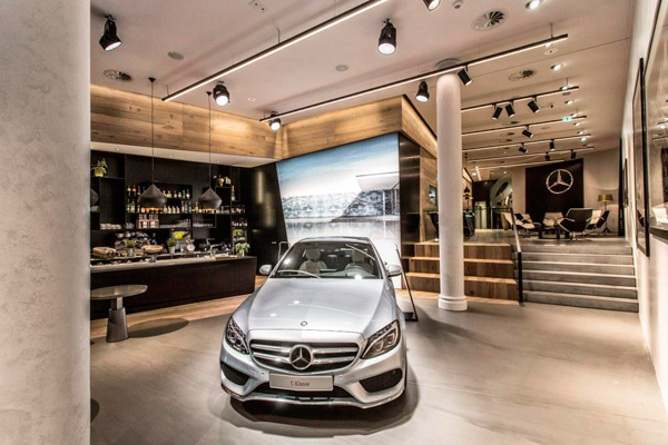 Daimler nastavlja uspešnu putanju: rekordni rezultati u 2015. godini