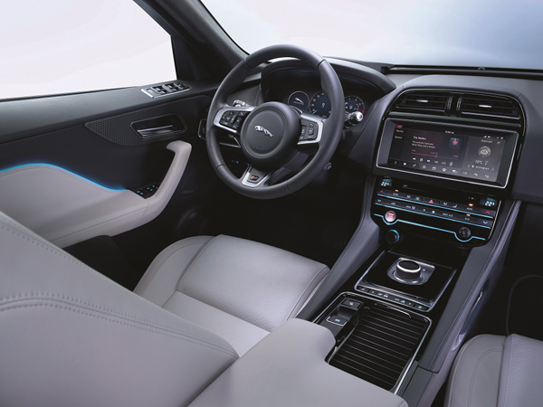 Počela prodaja Jaguara F-PACE u Srbiji