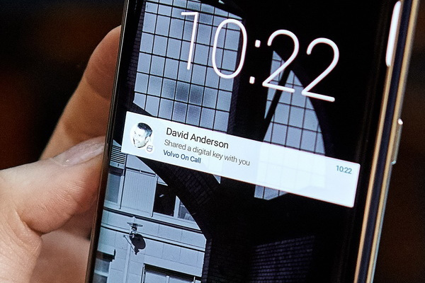 Volvo će prodavati automobile bez ključa - zameniće ga smart telefon