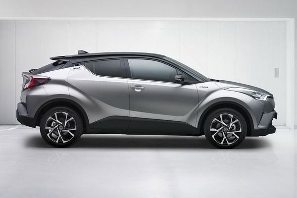 Ženeva 2016 - Toyota C-HR na prvim fotografijama