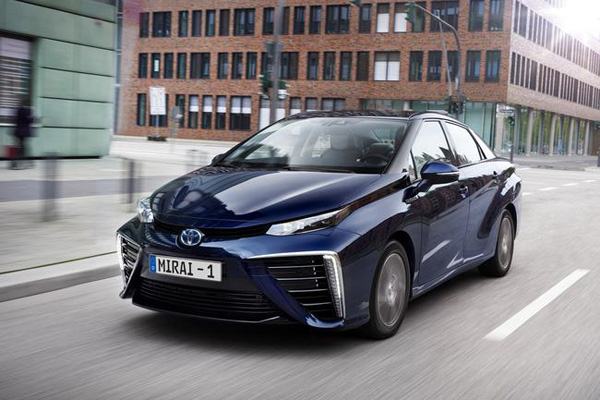 Toyota MIRAI premijerno u Beogradu!