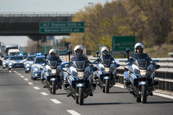 Italijanska policija kupila 278 primeraka BMW serije 3 i 240 motocikala